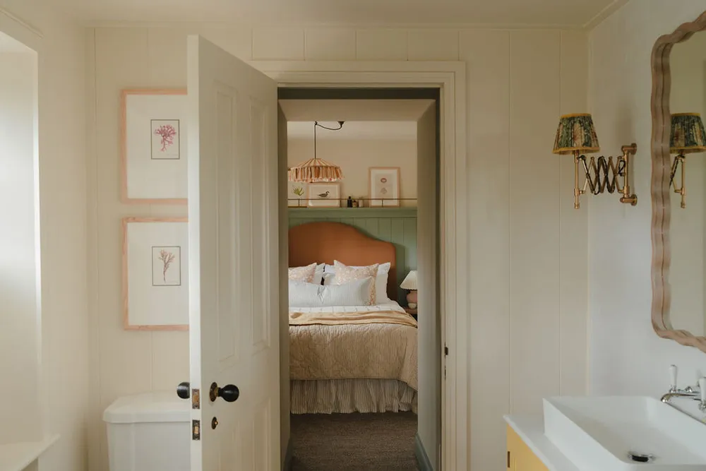 Старинный английский коттедж с красивыми и уютными интерьерами - Gallery image 24