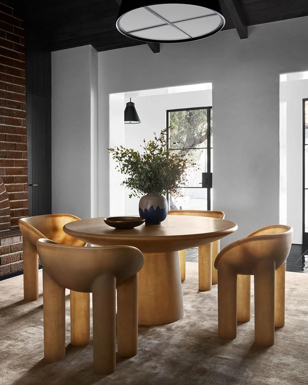 Eleganckie i nowoczesne wnętrza starożytnej fazendy w Kalifornii - Gallery image 12