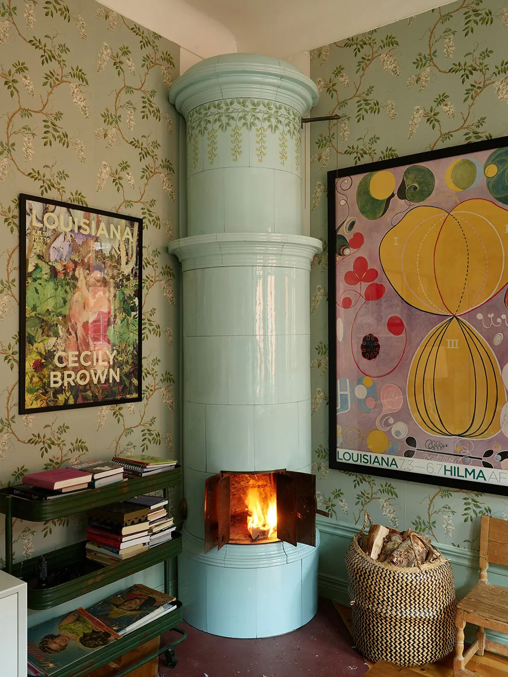 Незвичайні фарби та квіткові мотиви: радісний інтер’єр у Стокгольмі - Gallery image 20