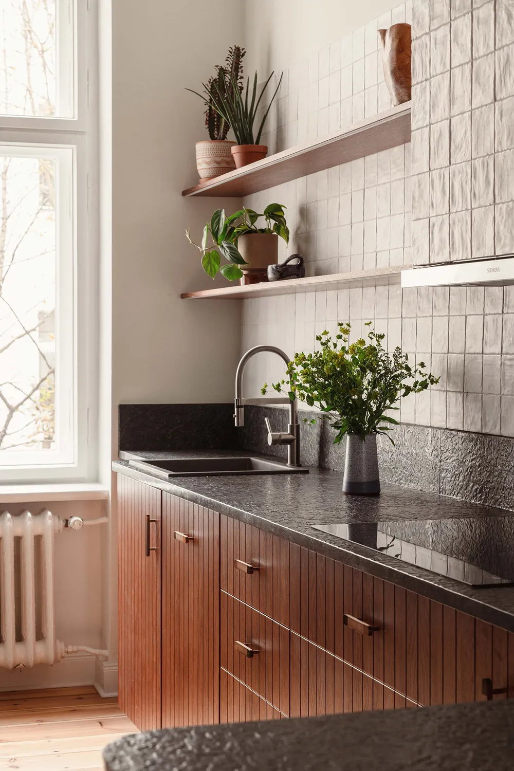 Intérieur chaleureux dans un ancien bâtiment à Berlin pour une famille américaine - Gallery image 7