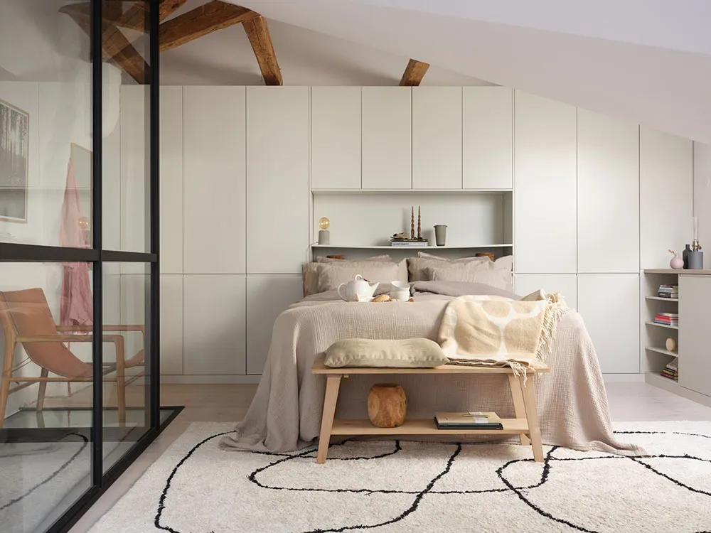 Необычная планировка і мансарда з терасою: приємна скандинавська квартира з інтригою - Gallery image 16