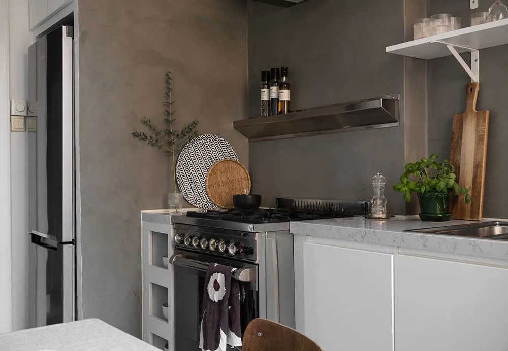 Приємний скандинавський інтер'єр у білих та зелених відтінках (57 кв. м) - Gallery image 23