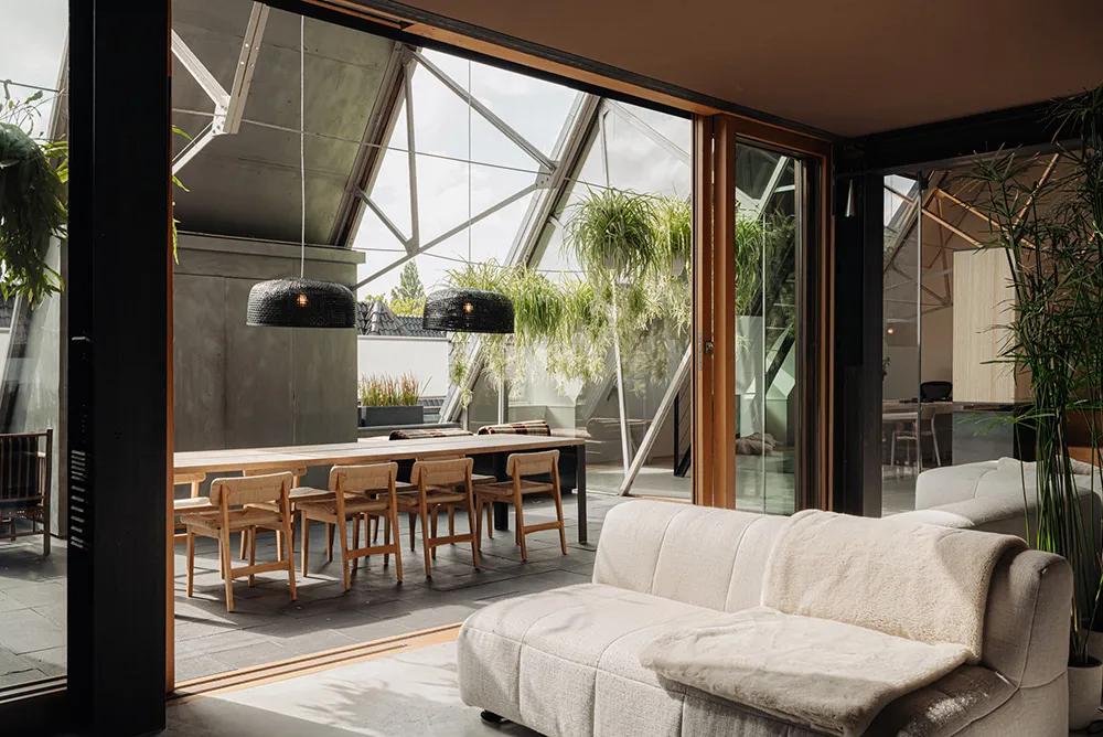 Loft incroyable dans un bâtiment d'ancienne église à Amsterdam - Gallery image 6