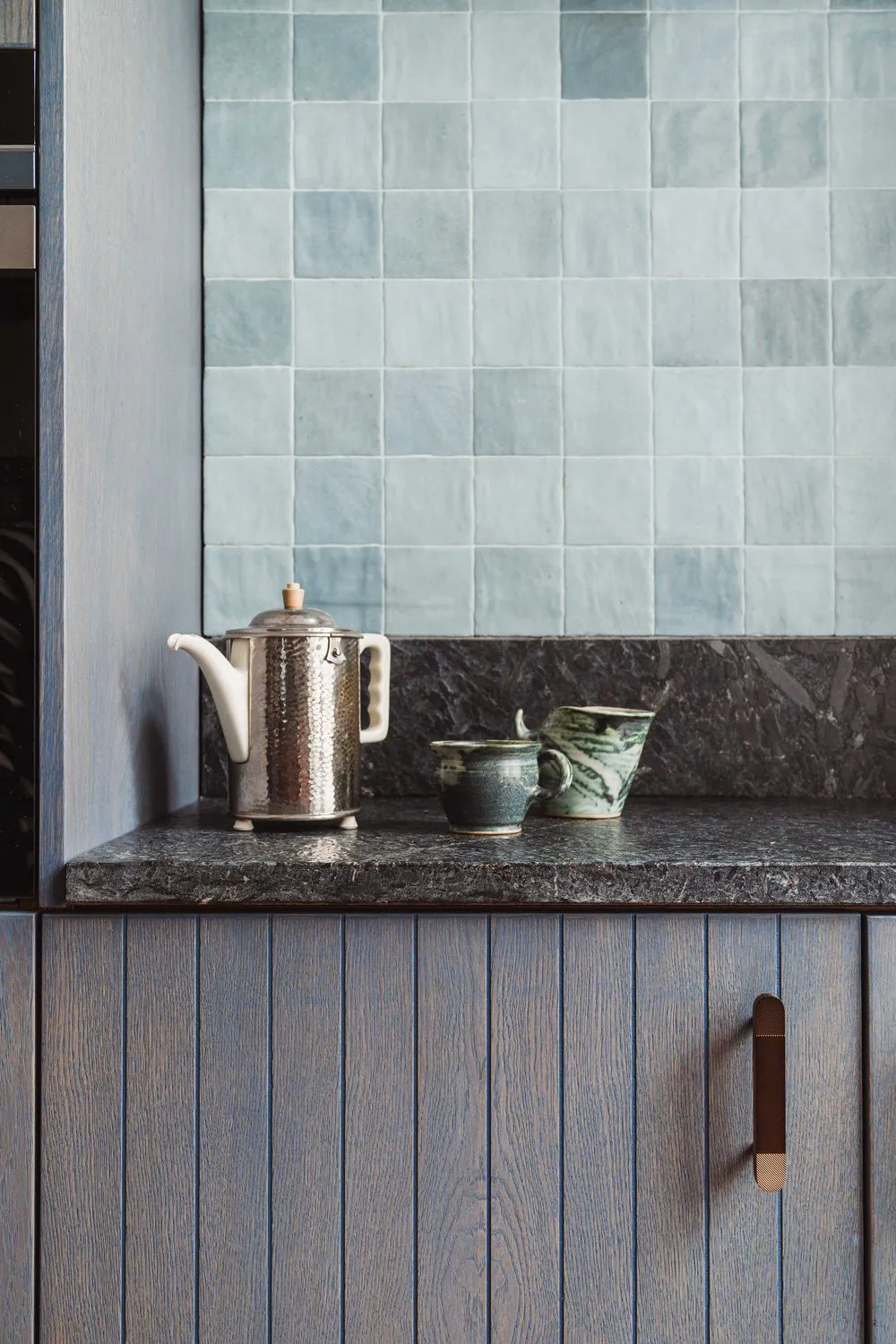 Intérieur chaleureux dans un ancien bâtiment à Berlin pour une famille américaine - Gallery image 8