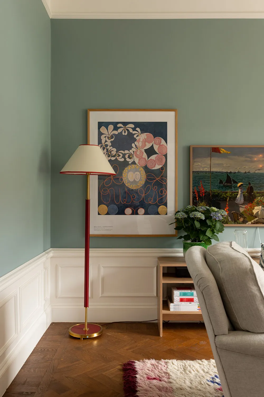 Цветные стены и обои: живой интерьер в старом доме в Стокгольме - Gallery image 1