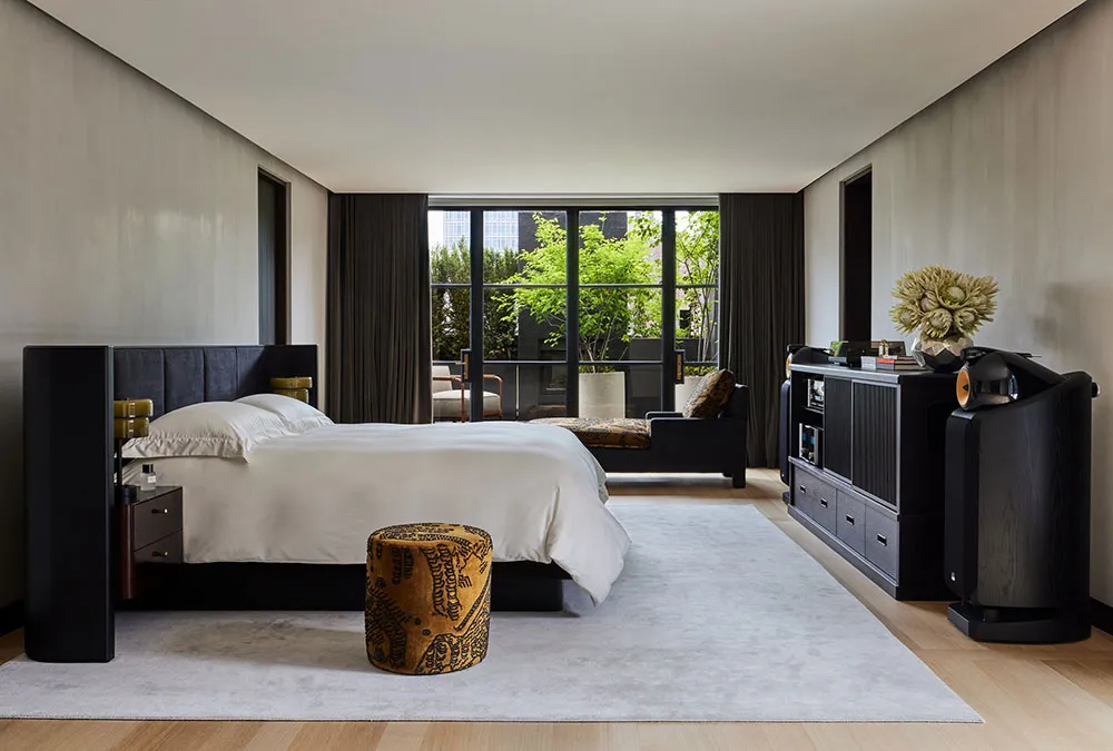 Wпечатujący loft w Soho z nowoczesnym sztuką i luksusowymi oknami - Gallery image 15