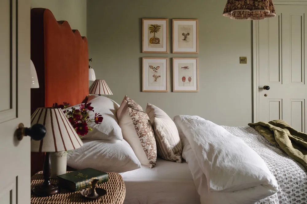 Старинный английский коттедж с красивыми и уютными интерьерами - Gallery image 30