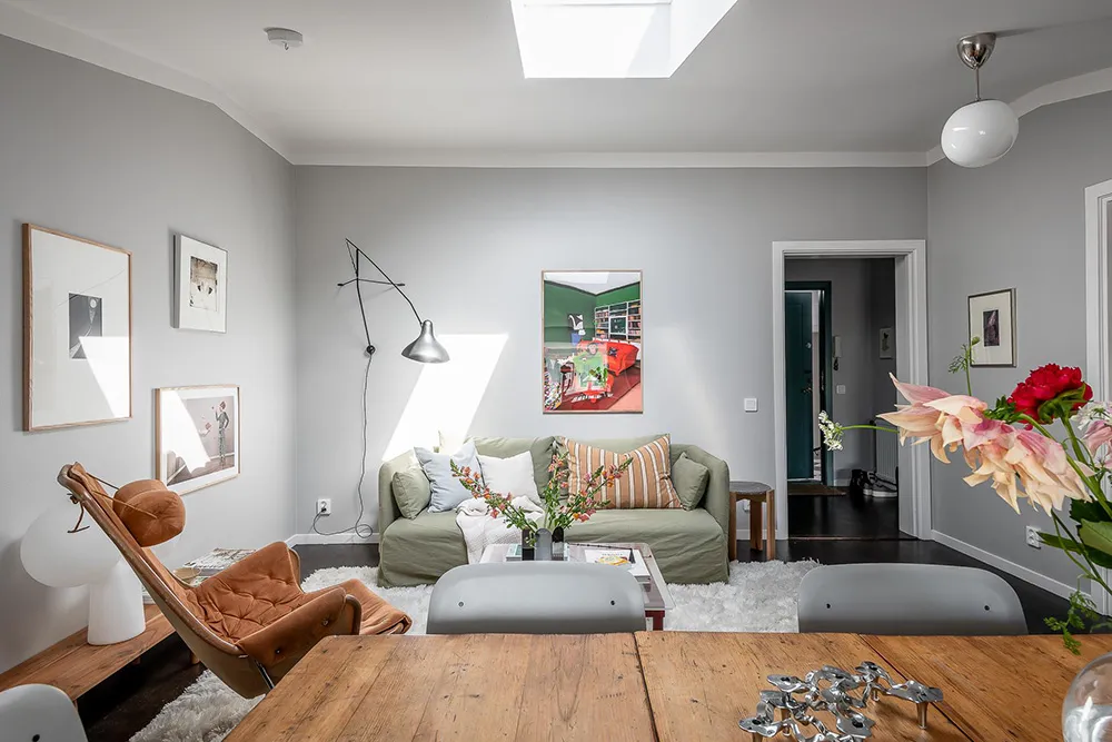 Olive Sofa and Gray Walls: Light Loft in Goteborg (62 sqm) - Gallery image 10