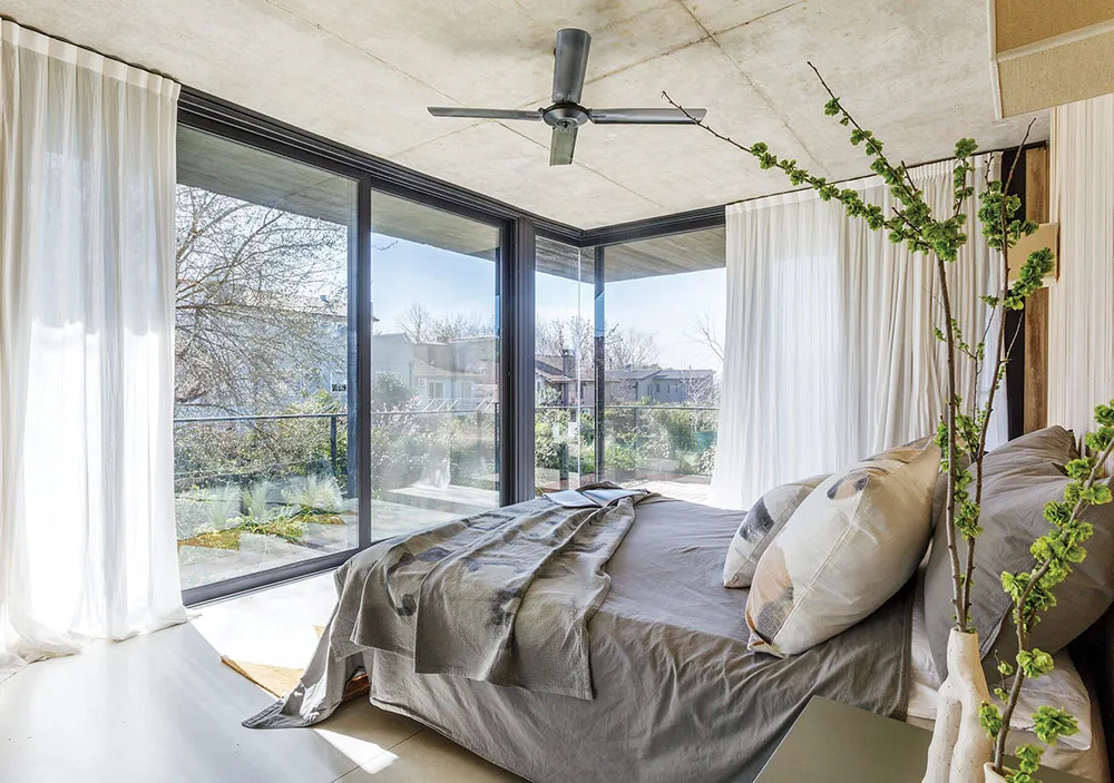 Modern Villa Made of Wood and Concrete in Argentina - Gallery image 12