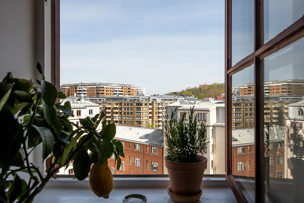 Olive Sofa and Gray Walls: Light Loft in Goteborg (62 sqm) - Gallery image 30