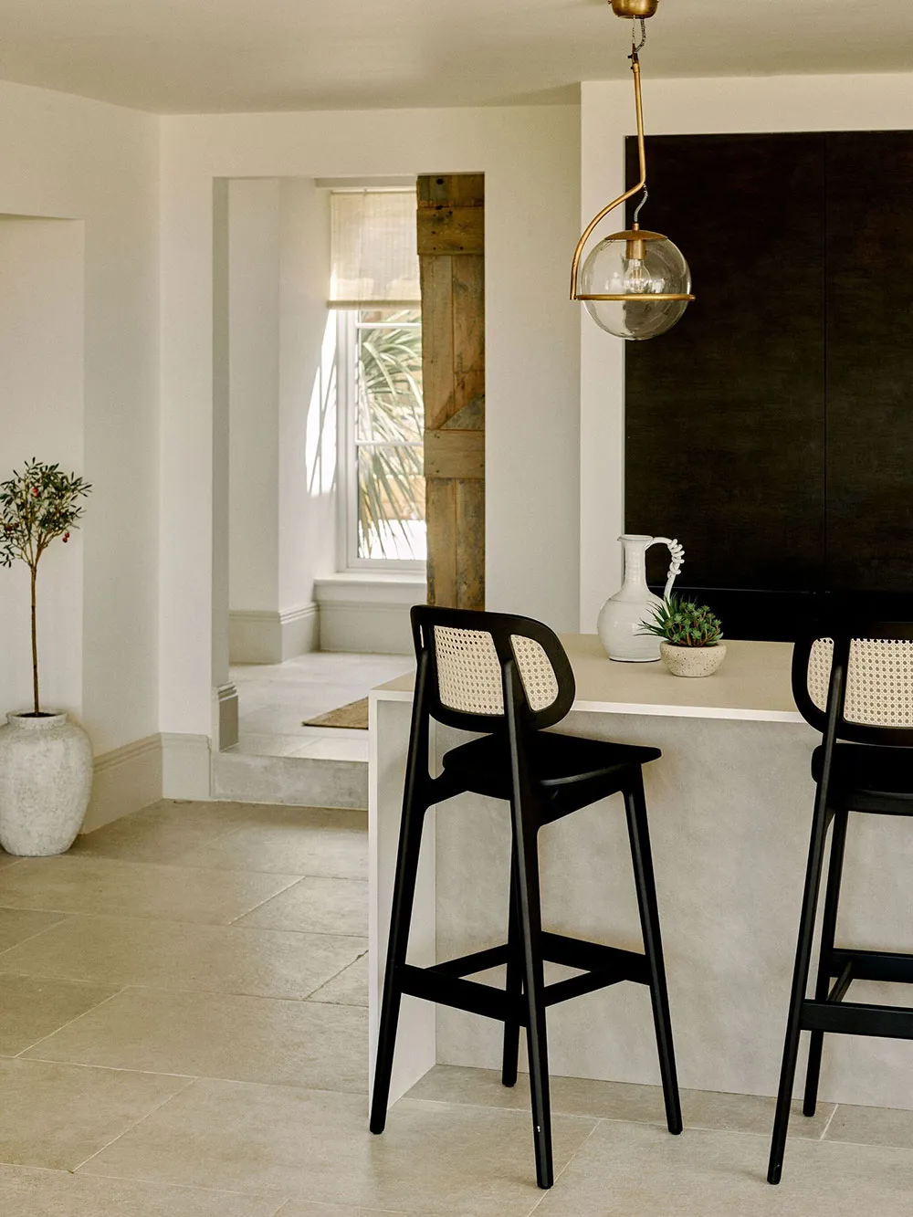 Beautiful Coastal Home Interiors in England - Gallery image 16