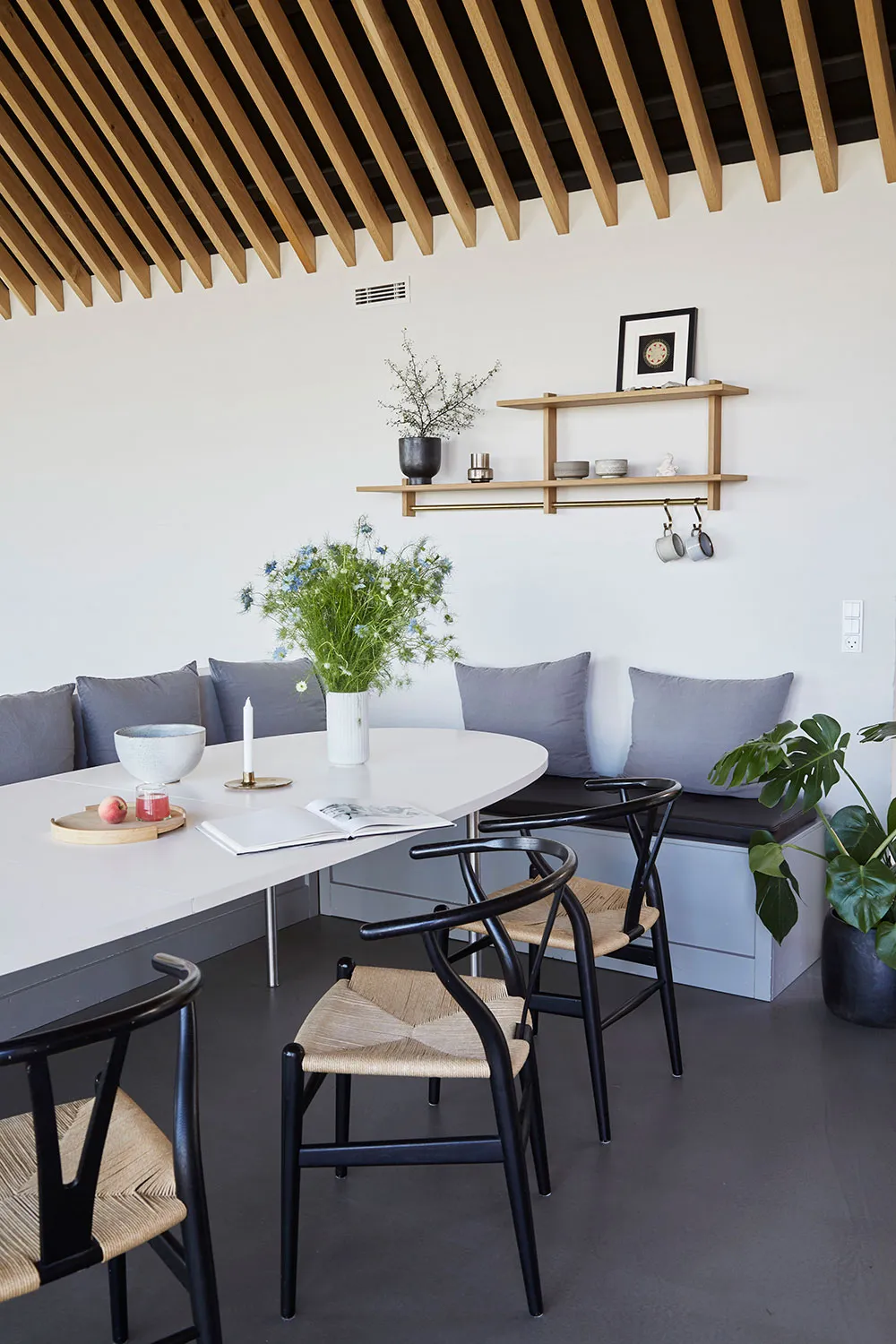 Modern cottage on the coast in Denmark - Gallery image 10