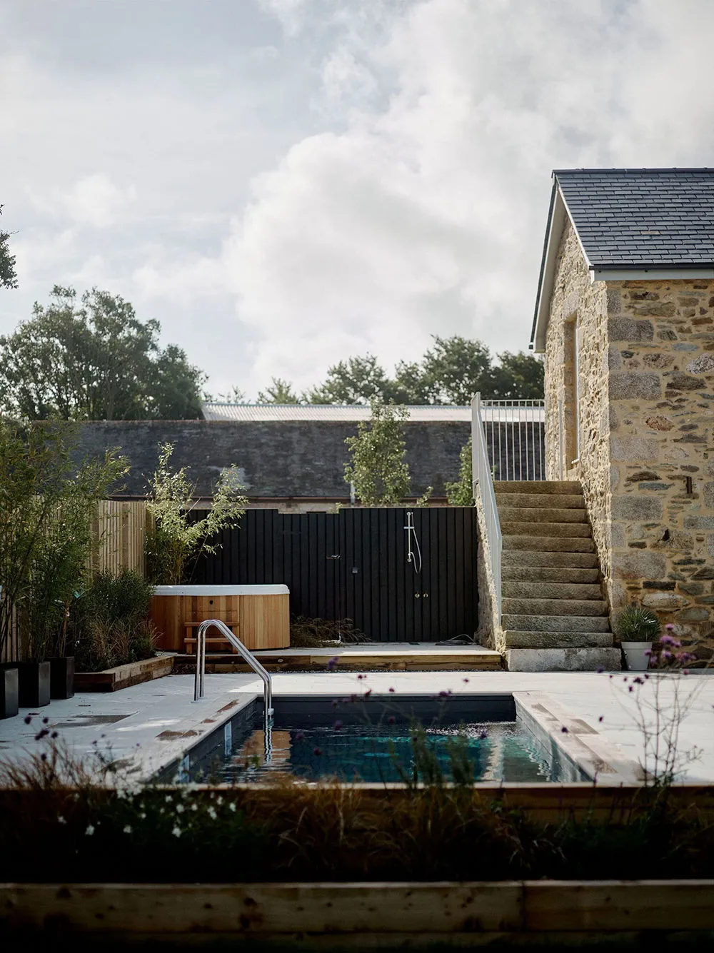 Beautiful Coastal Home Interiors in England - Gallery image 1