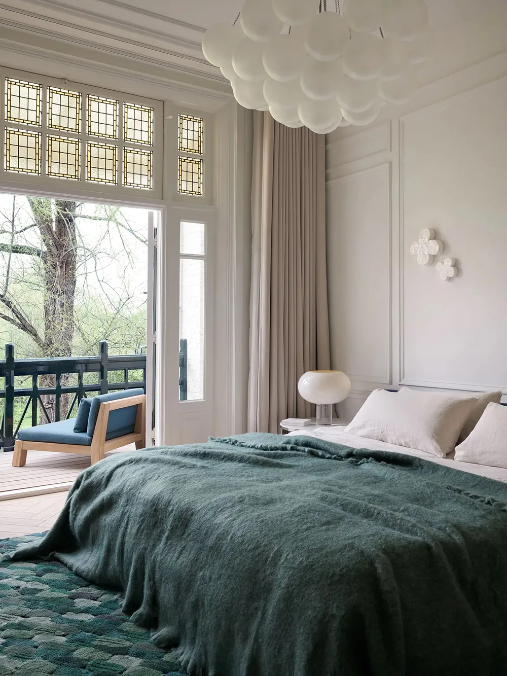 Stained Glass and Playful Colorful Decor: A Unique Historical Villa in Amsterdam - Gallery image 2