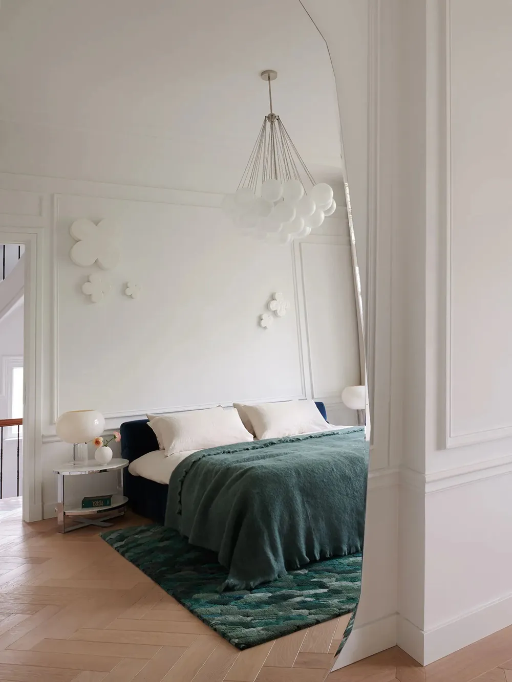 Stained Glass and Playful Colorful Decor: A Unique Historical Villa in Amsterdam - Gallery image 24