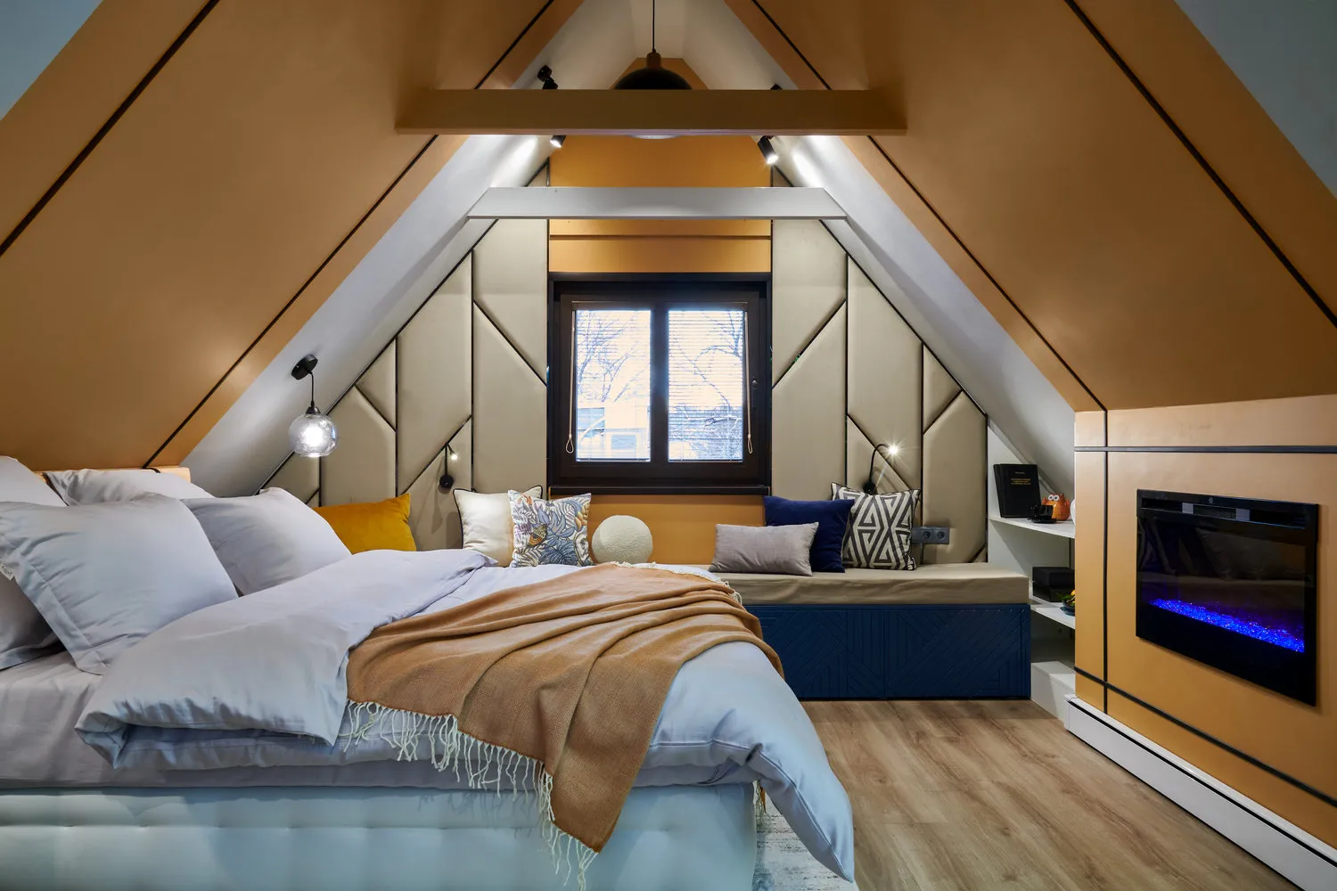 Foto: estilo moderno, decoración de interiores, casa de campo, región de Moscú, menos de 40 metros, Julia Bortnevskaia – foto en nuestro sitio web