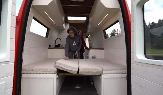 Diseño: @rednomadvan