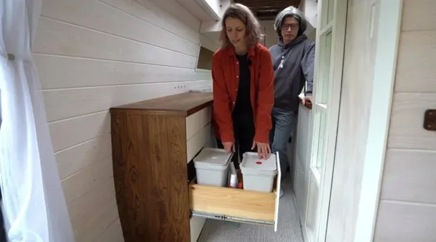 Diseño: @rednomadvan