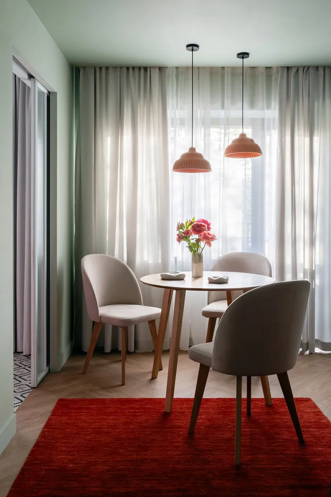 Foto: estilo, Consejos, Khrushchev, Polina Chernyshova – fotos en nuestro sitio web