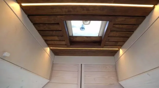 Diseño: @rednomadvan