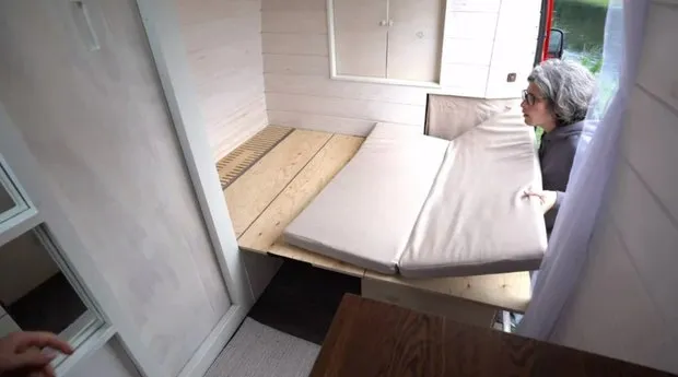 Diseño: @rednomadvan