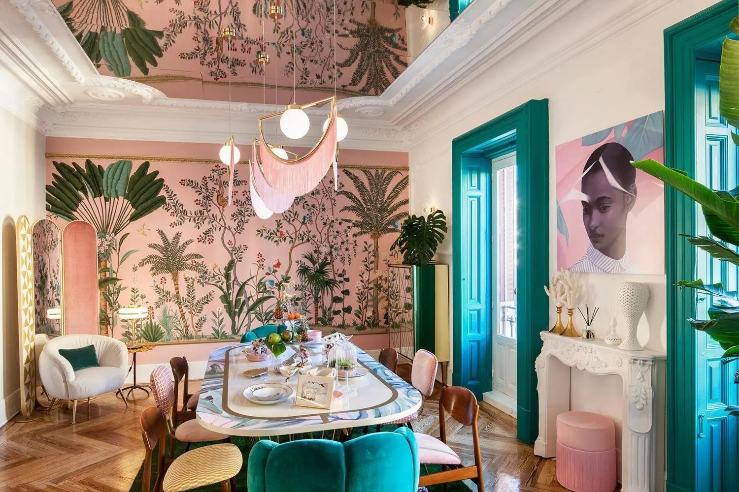 由Virginia Gash设计的热带餐桌，VG Living工作室，Casa Decor马德里2018年展览