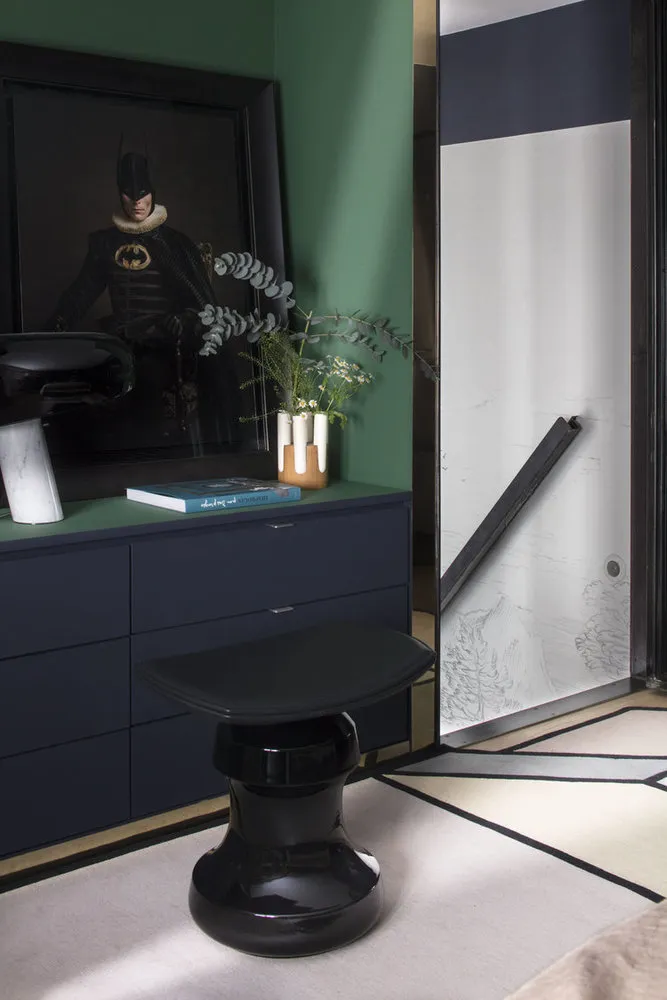 照片：现代风格家具和照明，客厅，折中，室内装饰，法国，绿色，黄色，棕色，里昂，克劳德·卡蒂埃 – 我们网站上的照片