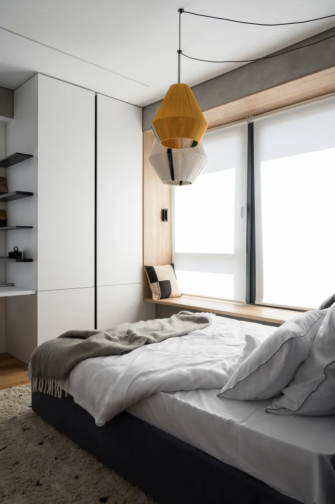 'El objeto favorito del proyecto es la lámpara hecha de hilos de algodón en una tallera local siguiendo mis bocetos', — comparte la diseñadora.