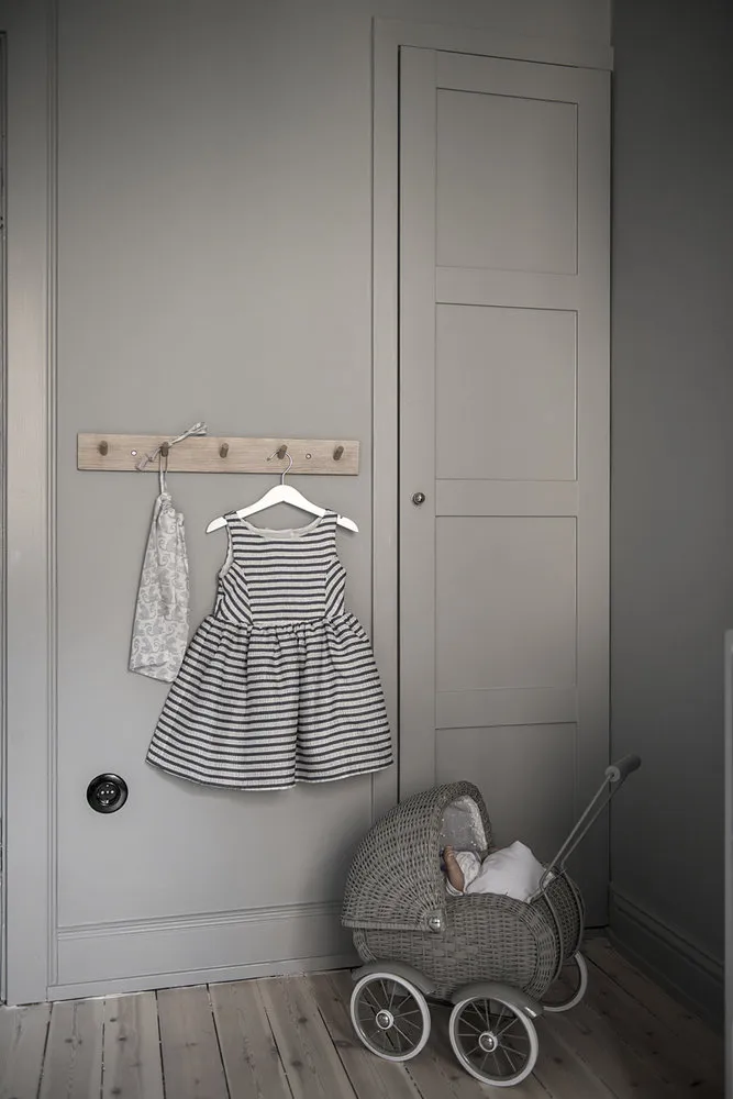 照片:北欧风格玄关 – 我们网站上的照片