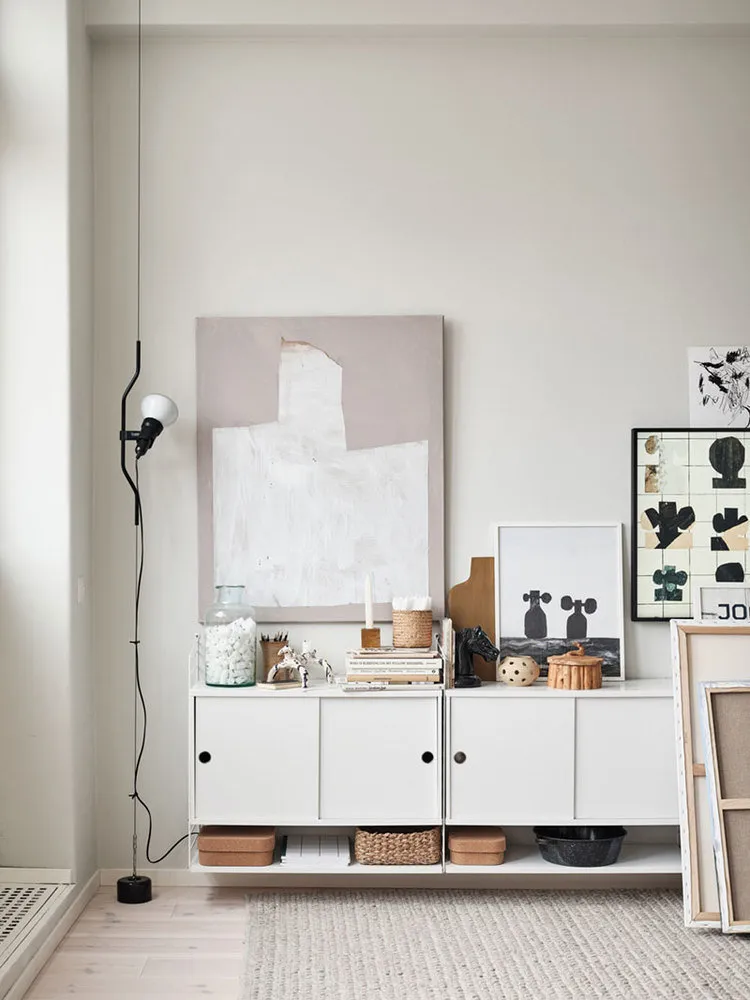 Photo: Scandinavian Living Room, Interior Decoration, Apartment, Sweden, White, Stockholm – photo on our website