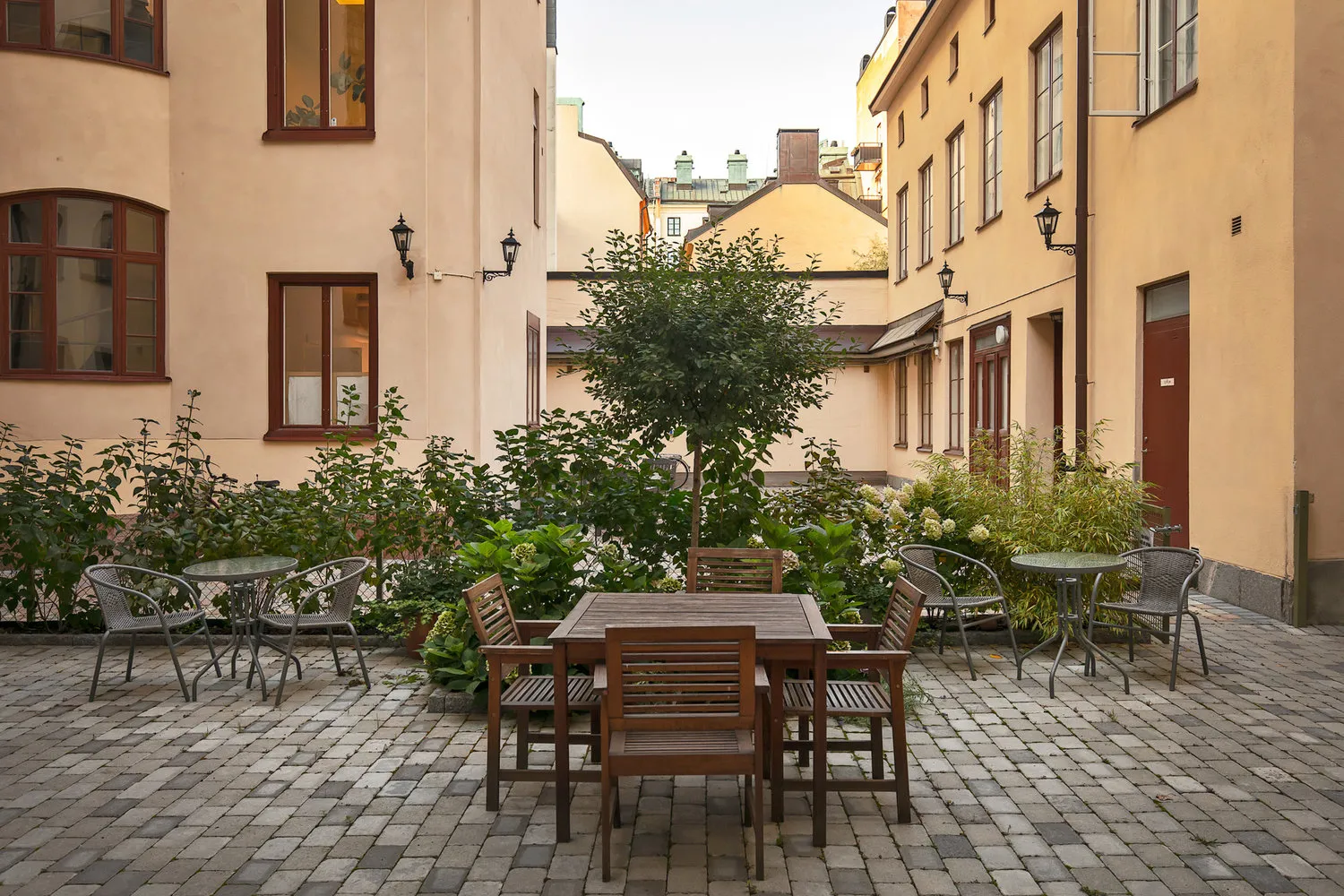 Фото: Тераса у стилі Скандинавський, Квартира, Поради, Білий, Мінімалізм, Сірий, 1 кімната – фото на нашому сайті