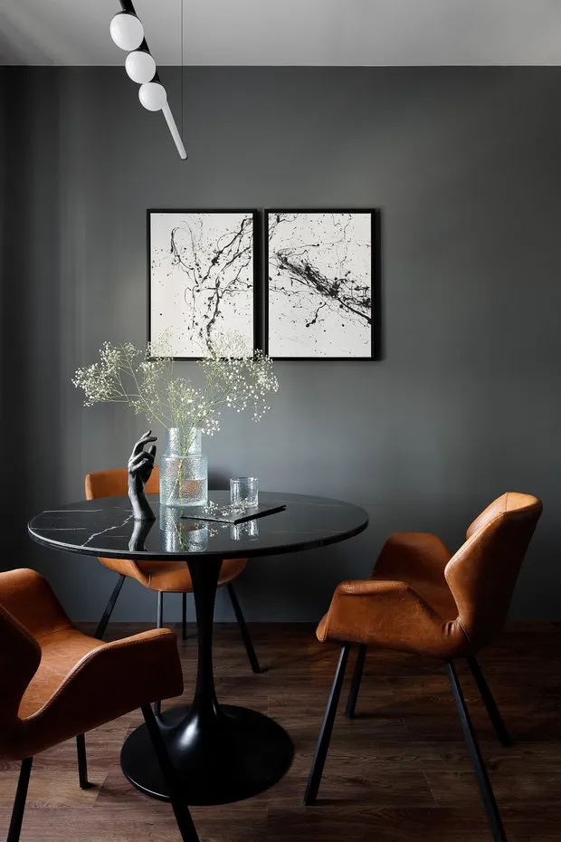 He creado un dipthico abstracto en técnica de drippings especialmente para este interiores