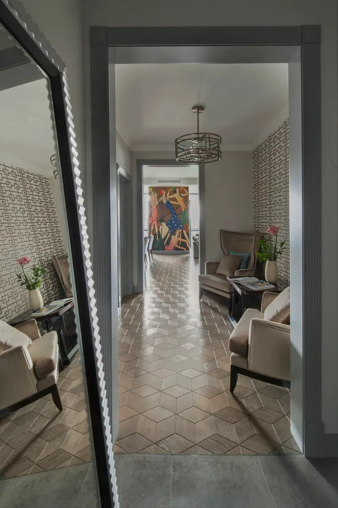 照片：古典风格过道，现代，折中主义，公寓，每周项目，莫斯科，新建筑，奥尔加·梅利凯塞茨，纳杰日达·卡佩尔，整体式房屋，2个房间，超过90平方米，住宅区'Pyryeva 9' – 我们网站上的照片