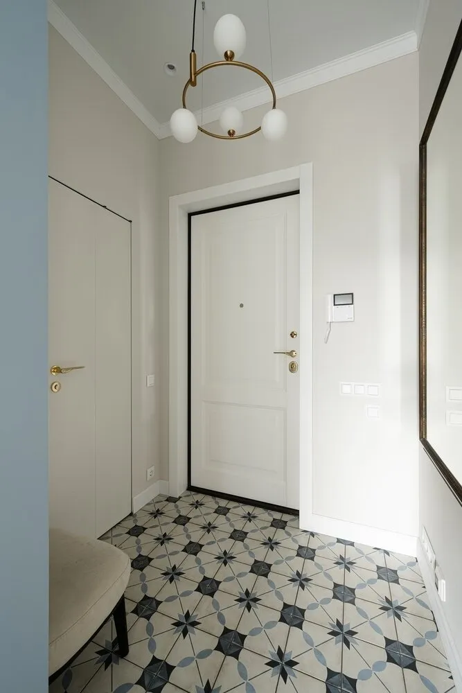 Foto: Entrada en estilo Clásico, Moderno, Minimalismo, Apartamento, Proyecto de la Semana, Moscú, Estalinca, 3 habitaciones, 40-60 metros, UN Buro, Anastasia Potapova – foto en nuestro sitio web