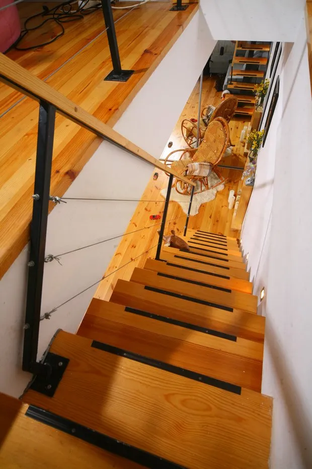 照片：阁楼风格的走廊，现代，房屋，公寓和住宅——我们网站上的照片