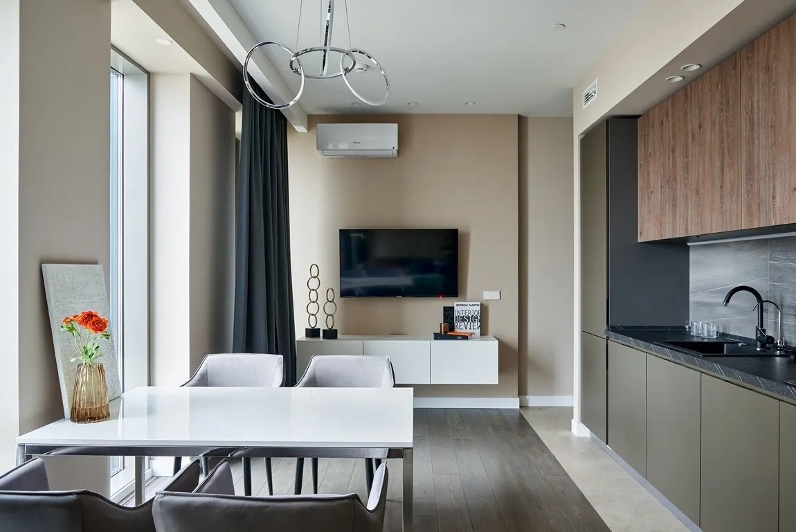 Foto: Cocina y comedor en estilo Moderno, Apartamento pequeño, Apartamento, Estudio, Minimalismo, Proyecto de la semana, Moscú, Menos de 40 metros, Bellardo, Anna Sakharova – foto en nuestro sitio web