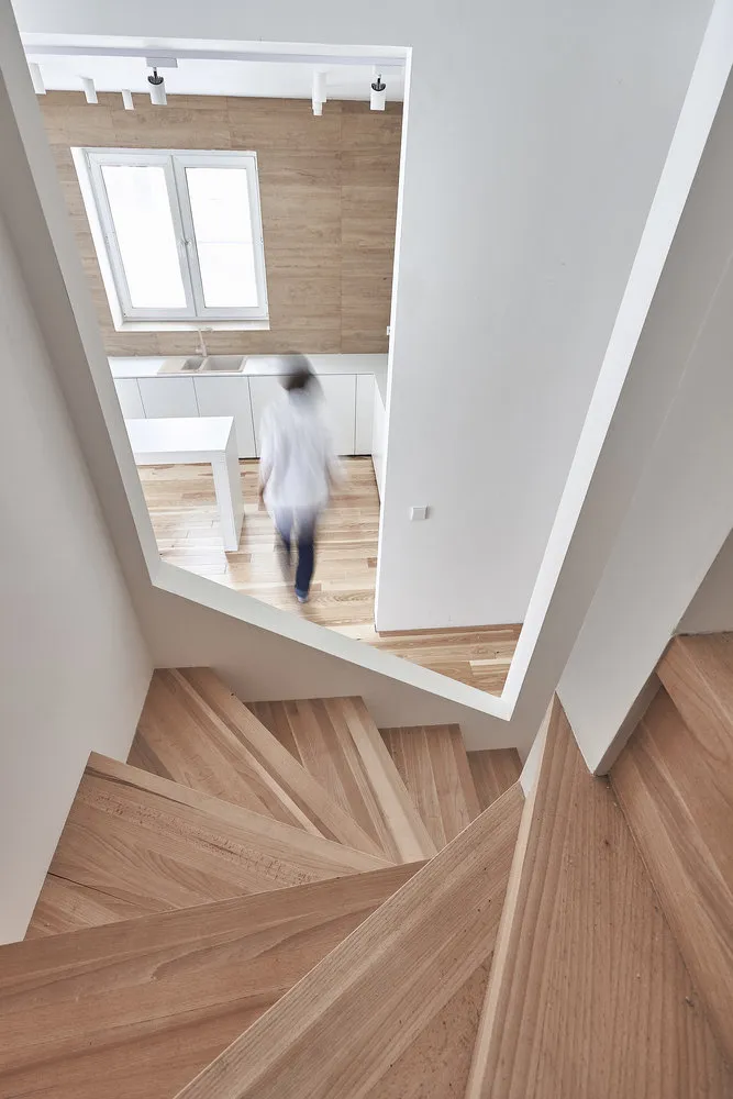 设计：亚历山大·库迪莫夫和达丽娅·布塔科娃，Ruetemple工作室