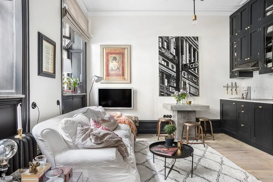 照片:斯堪的纳维亚厨房和餐厅区域,客厅,装饰和DIY,公寓,瑞典,白色,黑色,斯德哥尔摩,2间房,最多40平方米 – 我们网站上的照片