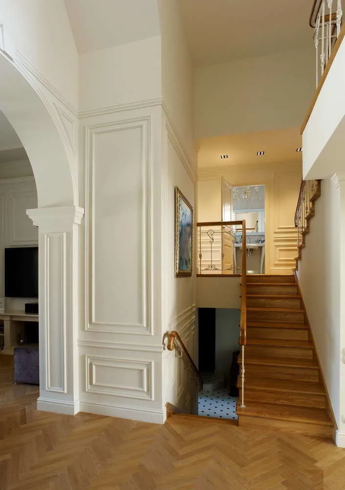 照片:古典风格的走廊,提示——我们网站上的照片