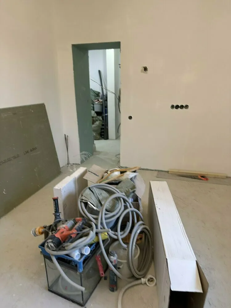 Foto: estilo, Rediseño, Reforma, Interiores de estalinera, Diseño de interiores en estalinera, Cómo hacer una reforma en una estalinera, Etapas de reforma, Reforma de estalinera, Rediseño de estalinera, Tuberías en estalinera, Reforma sin supervisor, Reforma en estalinera, A quién confiar la reforma y cómo no equivocarse en la elección, Diseñador, Supervisor o solo, Reforma con supervisor – foto en nuestro sitio web