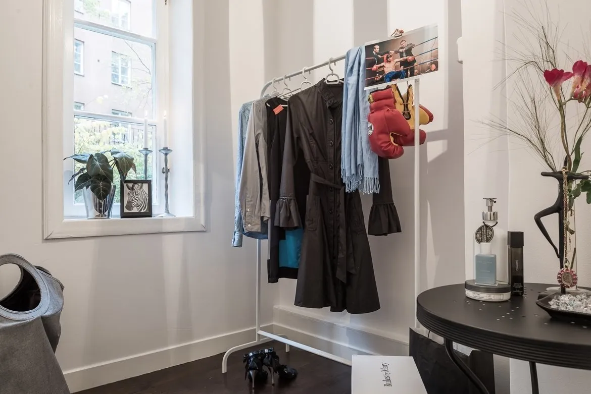 Фотография: Спальня в стиле Скандинавский, Гардеробная, Советы – фото на нашем сайте