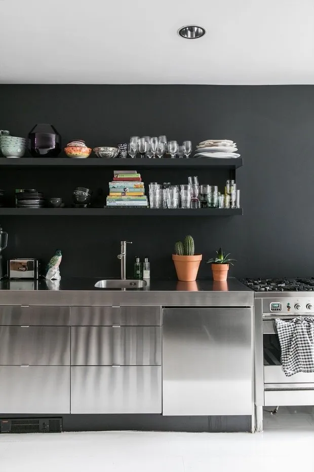 照片：北欧风格厨房和餐厅，室内装饰 – 我们网站上的照片