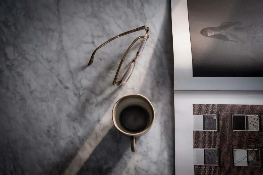 照片:现代风格,斯堪的纳维亚风格,室内装饰,公寓,工作室,白色,米色,灰色,loft风格室内设计,面积小于40平方米,艾玛·菲舍尔——我们网站上的照片