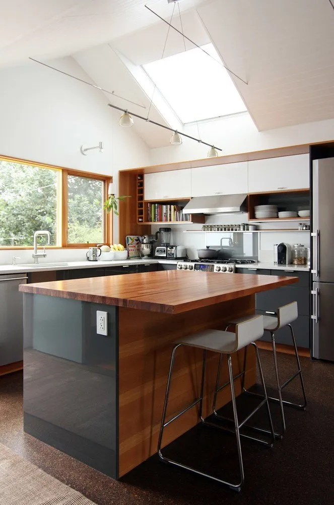 照片：现代风格厨房与餐厅，室内装饰，房屋，美国，白色，房屋与小屋，超过90平方米，西雅图 – 我们网站上的照片