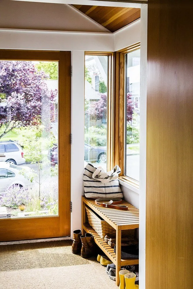 照片：现代风格走廊，厨房与餐厅，室内装饰，房屋，美国，白色，房屋与小屋，超过90平方米，西雅图 – 我们网站上的照片