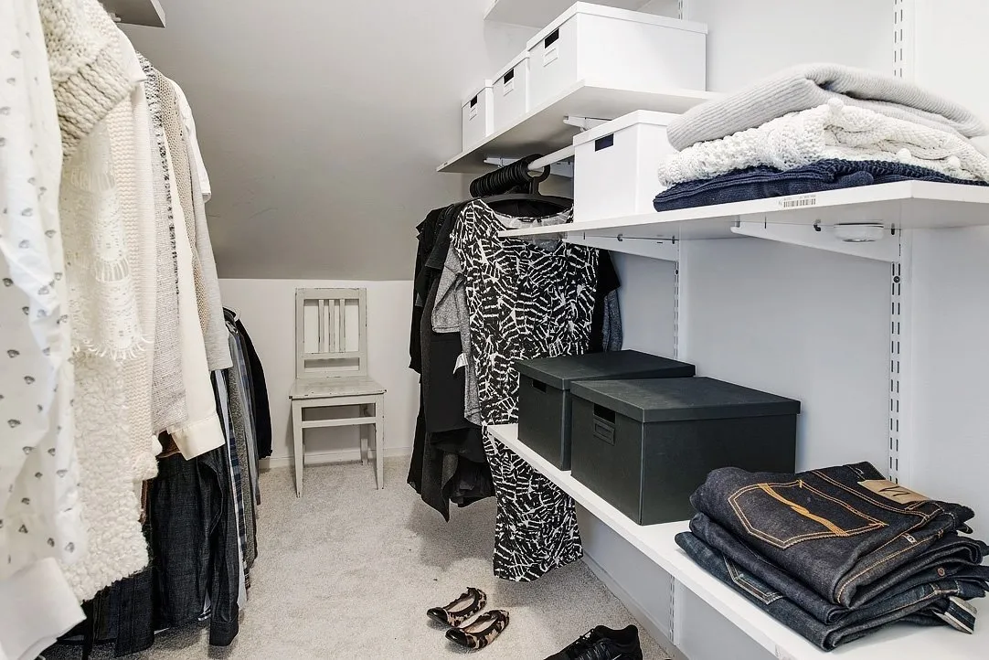 Фотография: Гардеробная в стиле Современный, Спальня, Советы – фото на нашем сайте