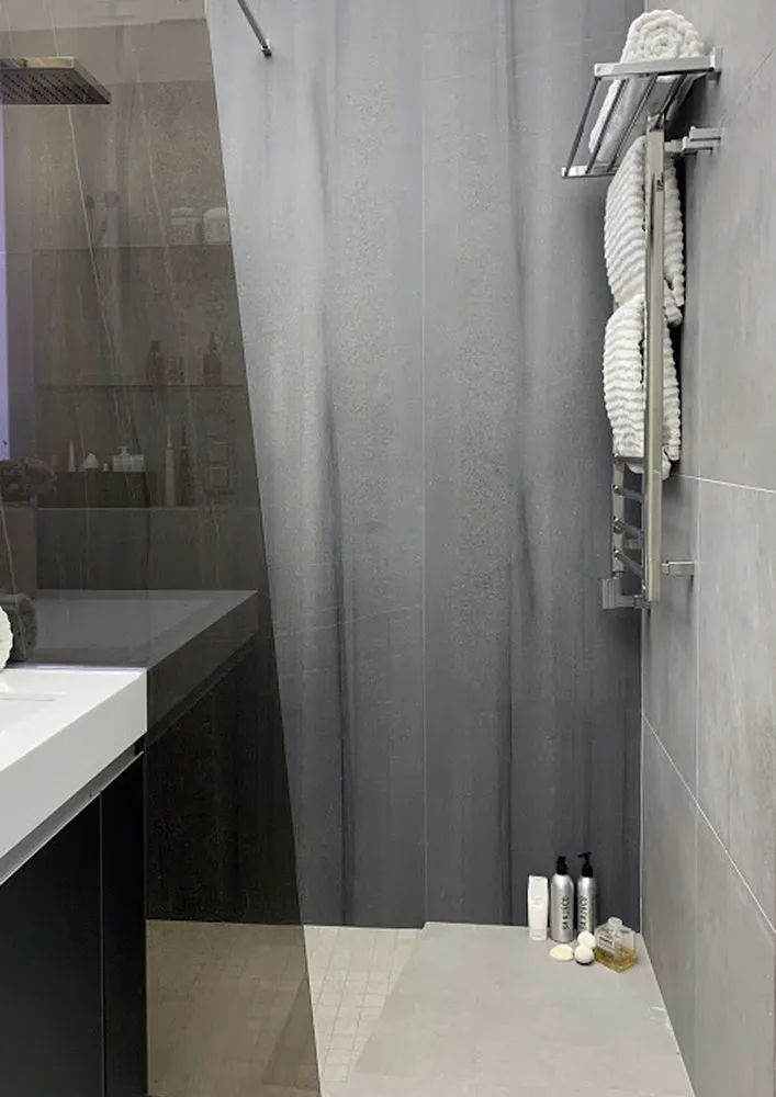 Фотографія: Ванна в стилі Сучасний, Квартира, Поради, Samsung, 1 кімната, до 40 метрів, Монолітно-цегляний, the frame – фото на нашому сайті