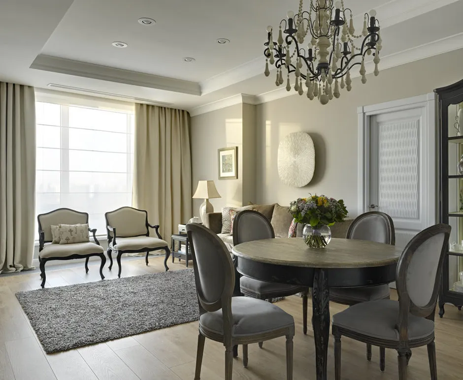 设计：Inna Tedzhoeva和Zina Broian