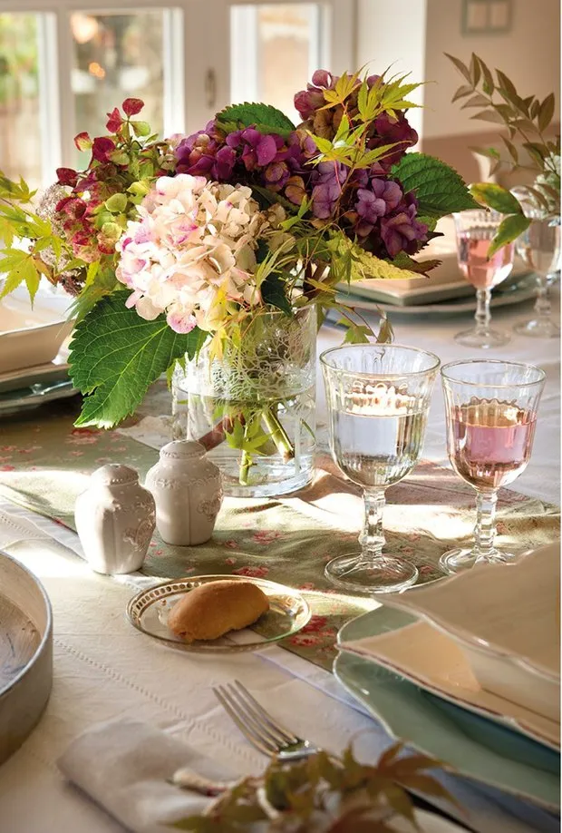 照片:风格,室内装饰,房屋,西班牙,装饰,家具与照明,白色,小屋,米色,秋季室内装饰,木质室内装饰 – 我们网站上的照片