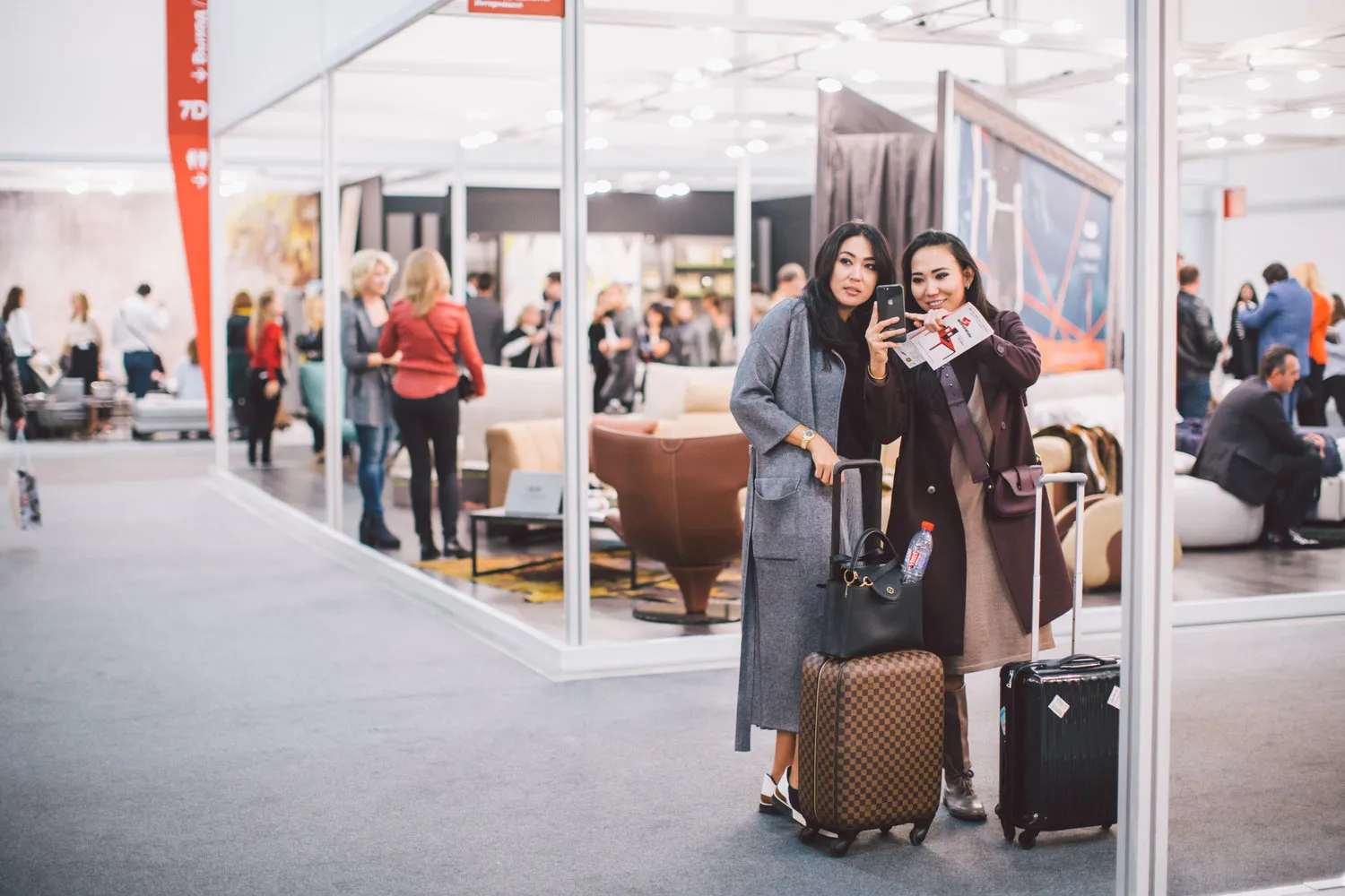 照片:Olga Kosyrev,指南,Fabio Novembre,米兰莫斯科家具展 – 我们网站上的照片